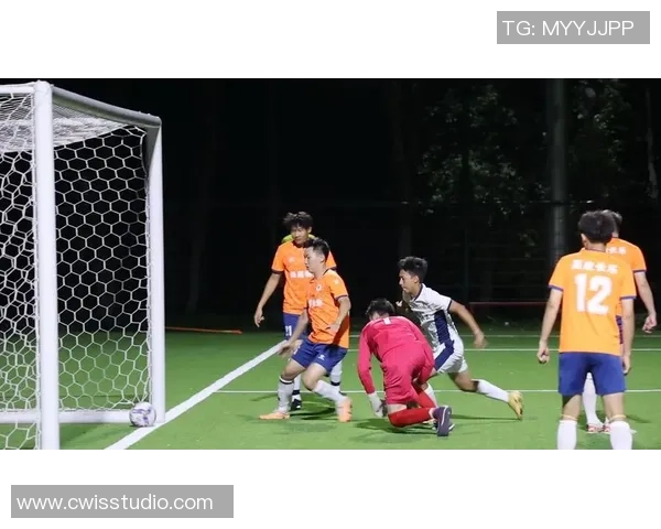 足球比赛中的每一次射门背后的故事与技巧分析