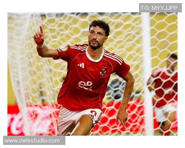 足球马赛罗的传奇旅程与技术解析：从青训到职业生涯的辉煌瞬间